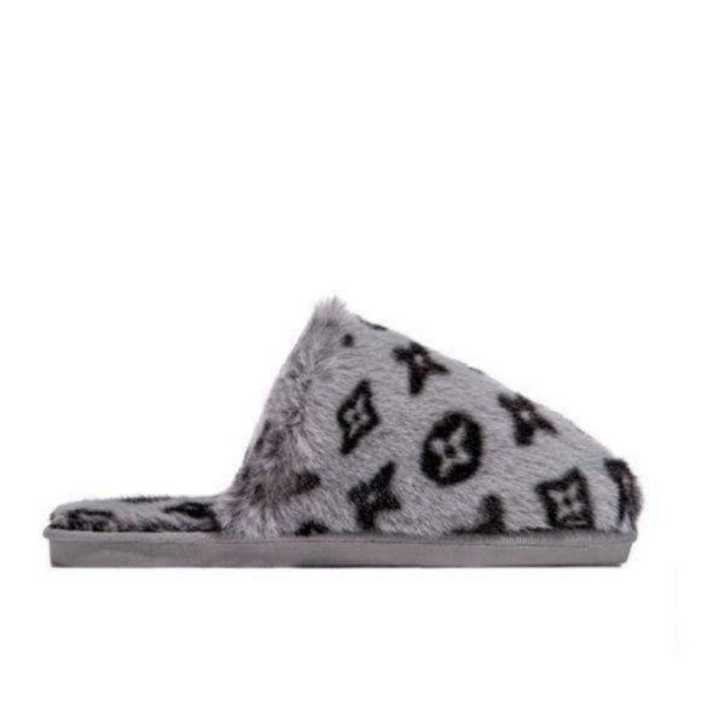 “Luxury” Faux Fur House Slippers in Carmel - Picture 9 of 9